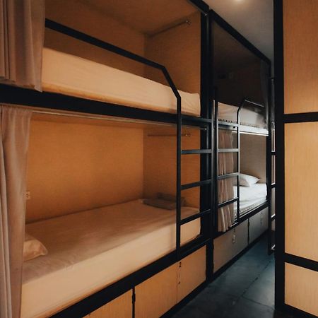 Penak Hostel Malioboro Yogyakarta Dış mekan fotoğraf